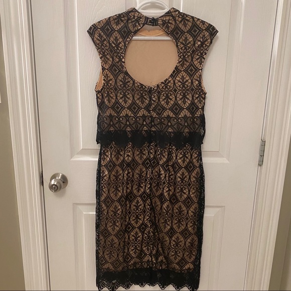 BLACK LACE DRESS - Picture 2 of 7
